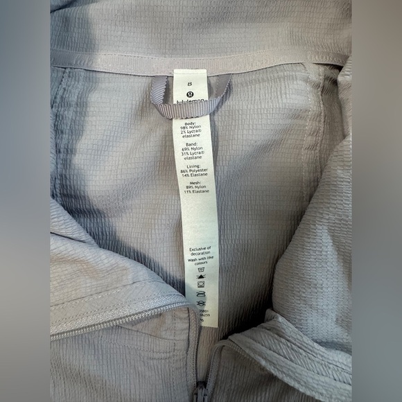 Lululemon New Rituals Jacket in Iced Iris - Picture 7 of 9